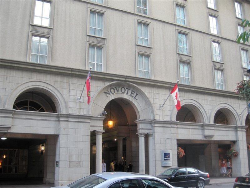 The Novotel Toronto Centre Exterior photo